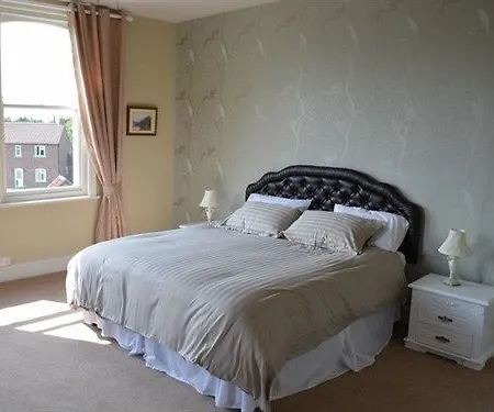 Мини-отель The Ham And Cheese