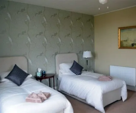 Inn The Ham And Cheese 3*