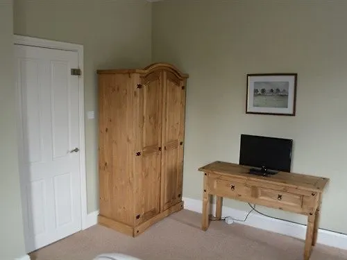 Inn The Ham And Cheese 4*